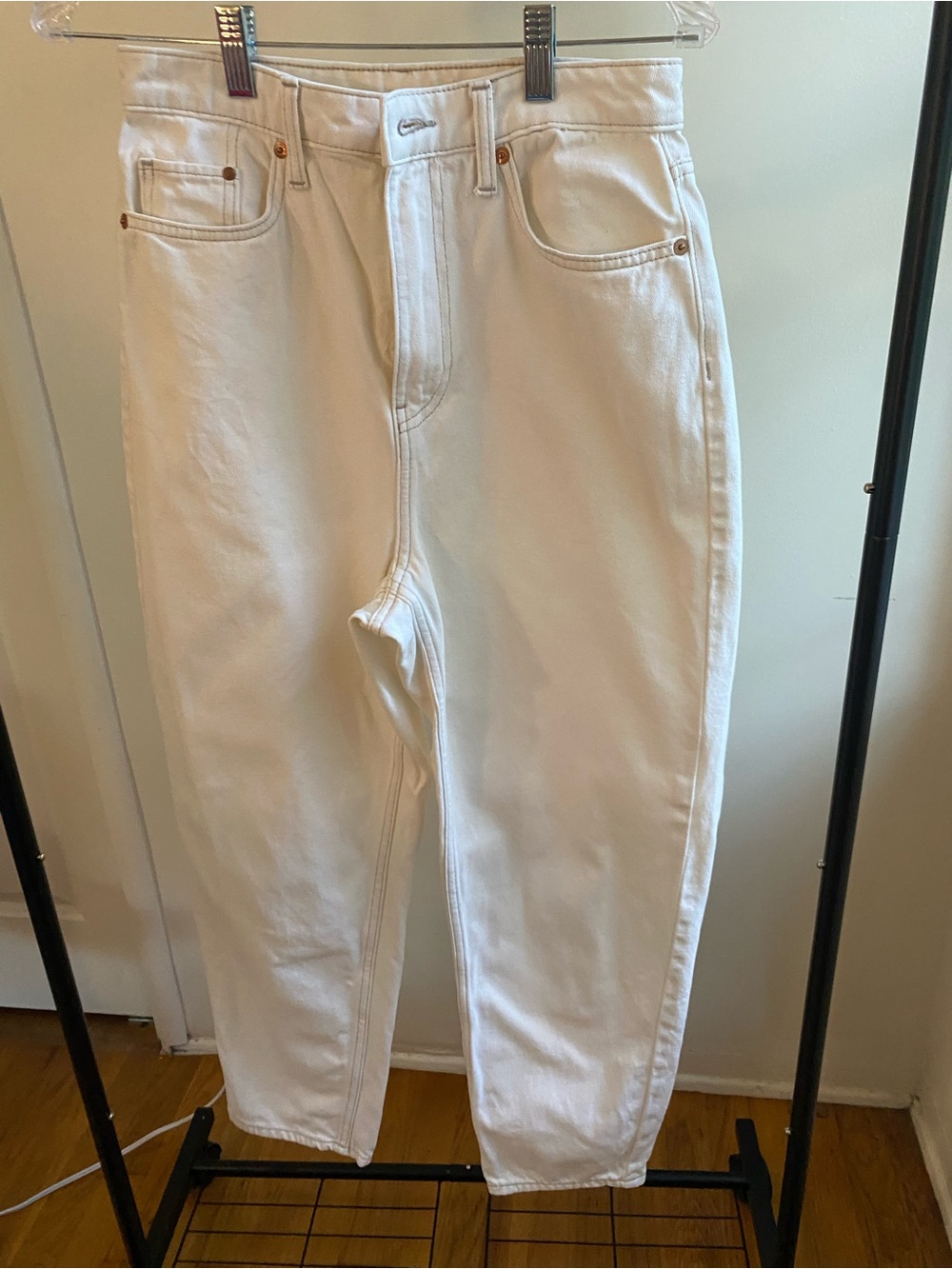 H&M Mom Jeans Curvy Fit Ultra High Waist White Sz 6